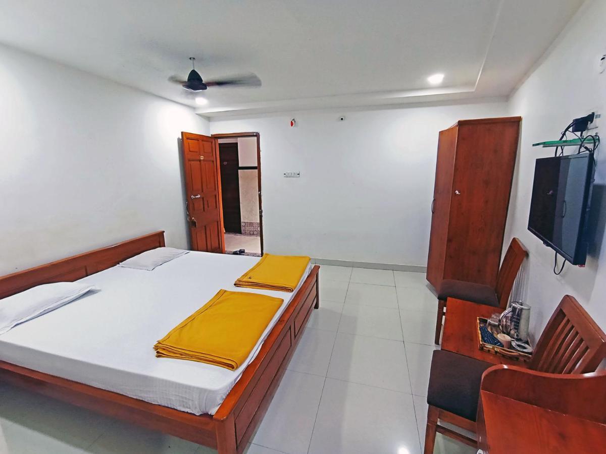 Staymaker Shri Shakti Residency Hubli Kültér fotó