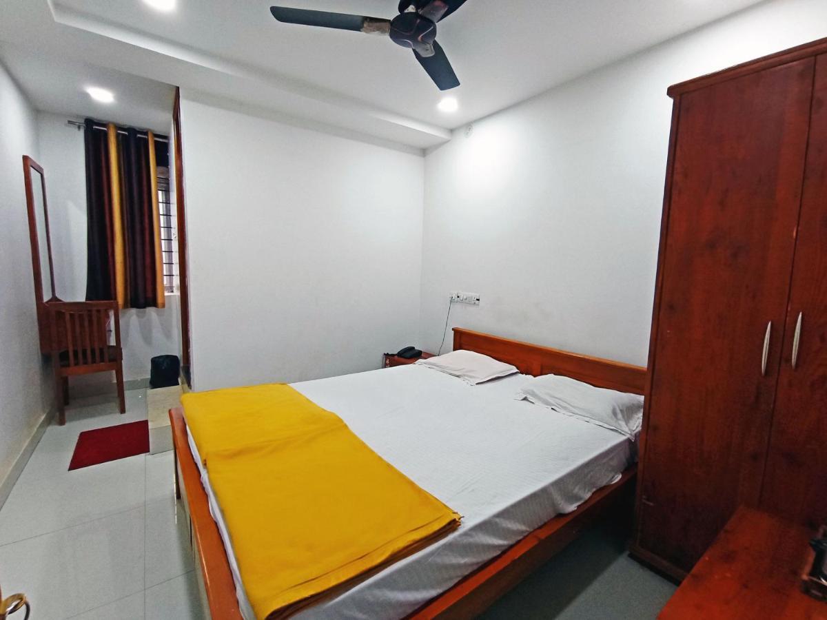 Staymaker Shri Shakti Residency Hubli Kültér fotó