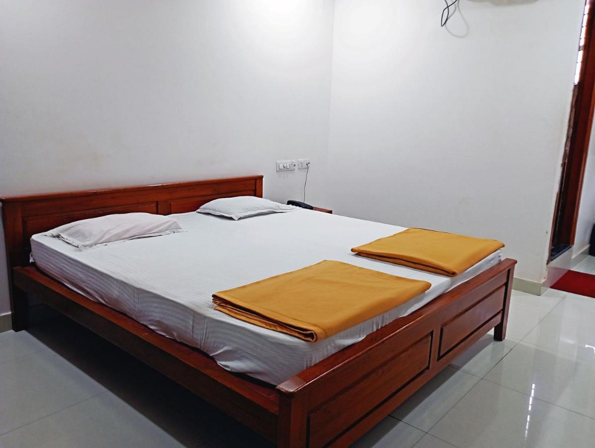 Staymaker Shri Shakti Residency Hubli Kültér fotó