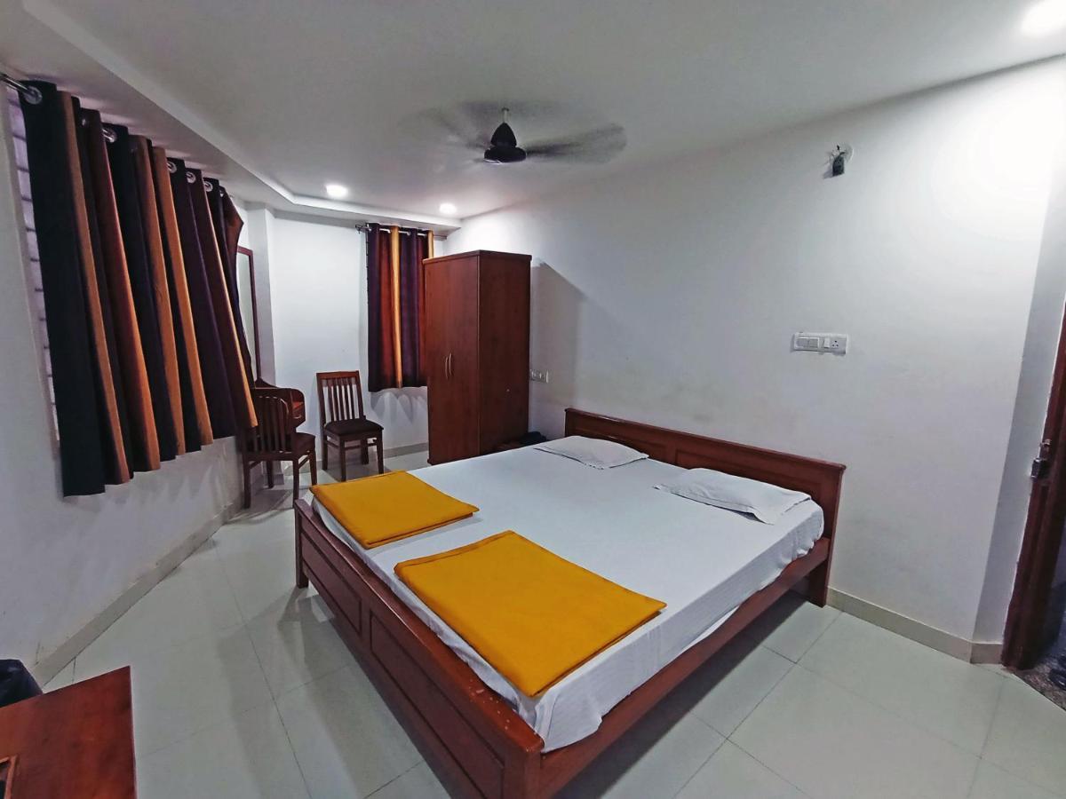 Staymaker Shri Shakti Residency Hubli Kültér fotó