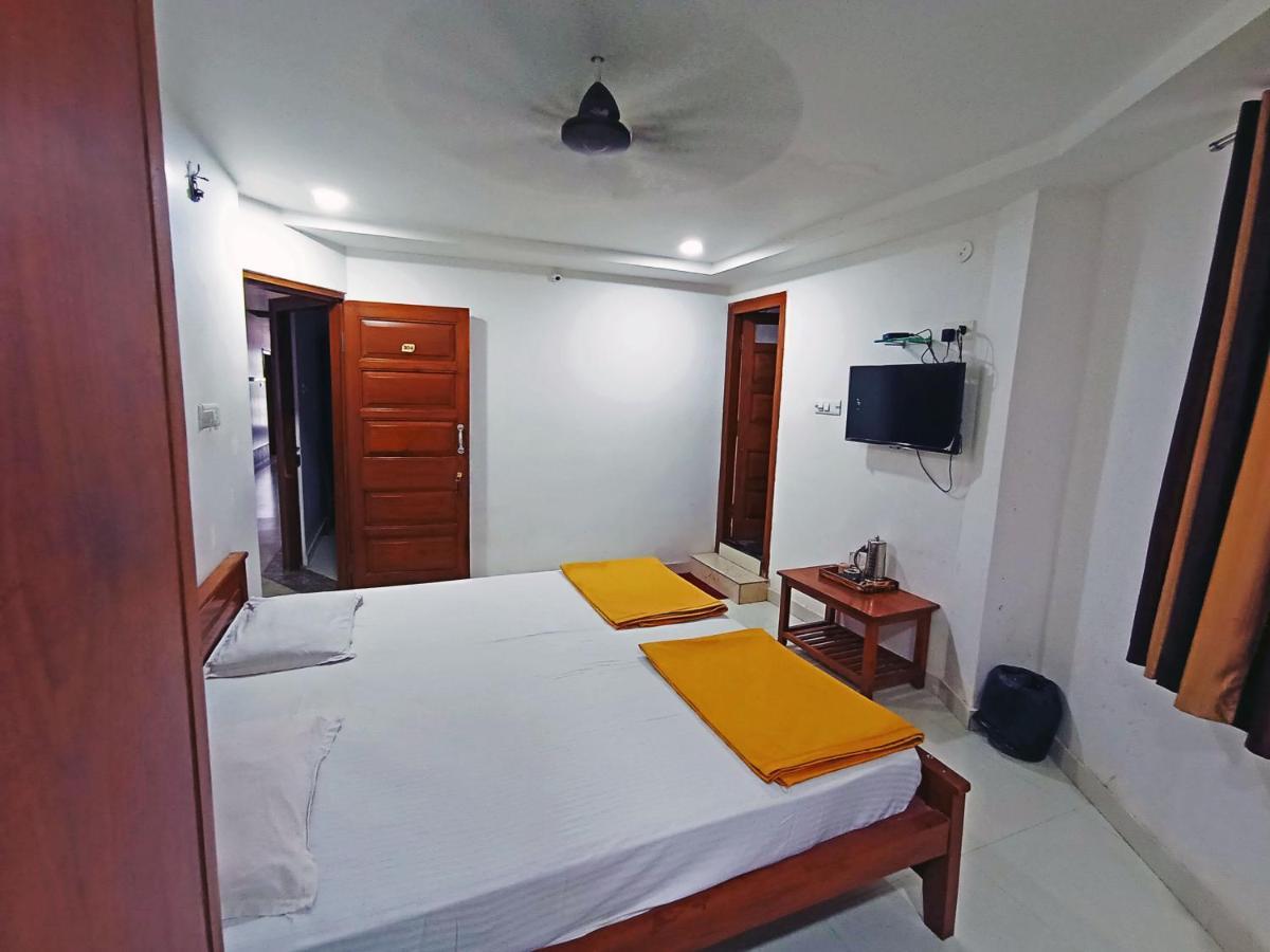 Staymaker Shri Shakti Residency Hubli Kültér fotó