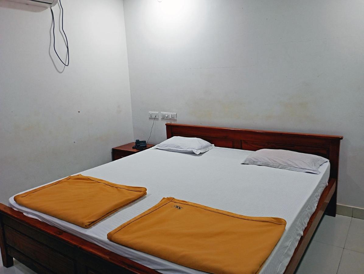 Staymaker Shri Shakti Residency Hubli Kültér fotó