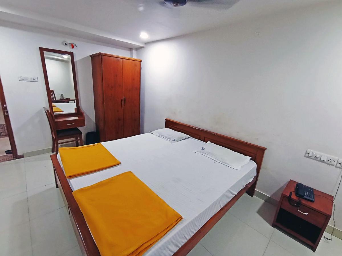 Staymaker Shri Shakti Residency Hubli Kültér fotó