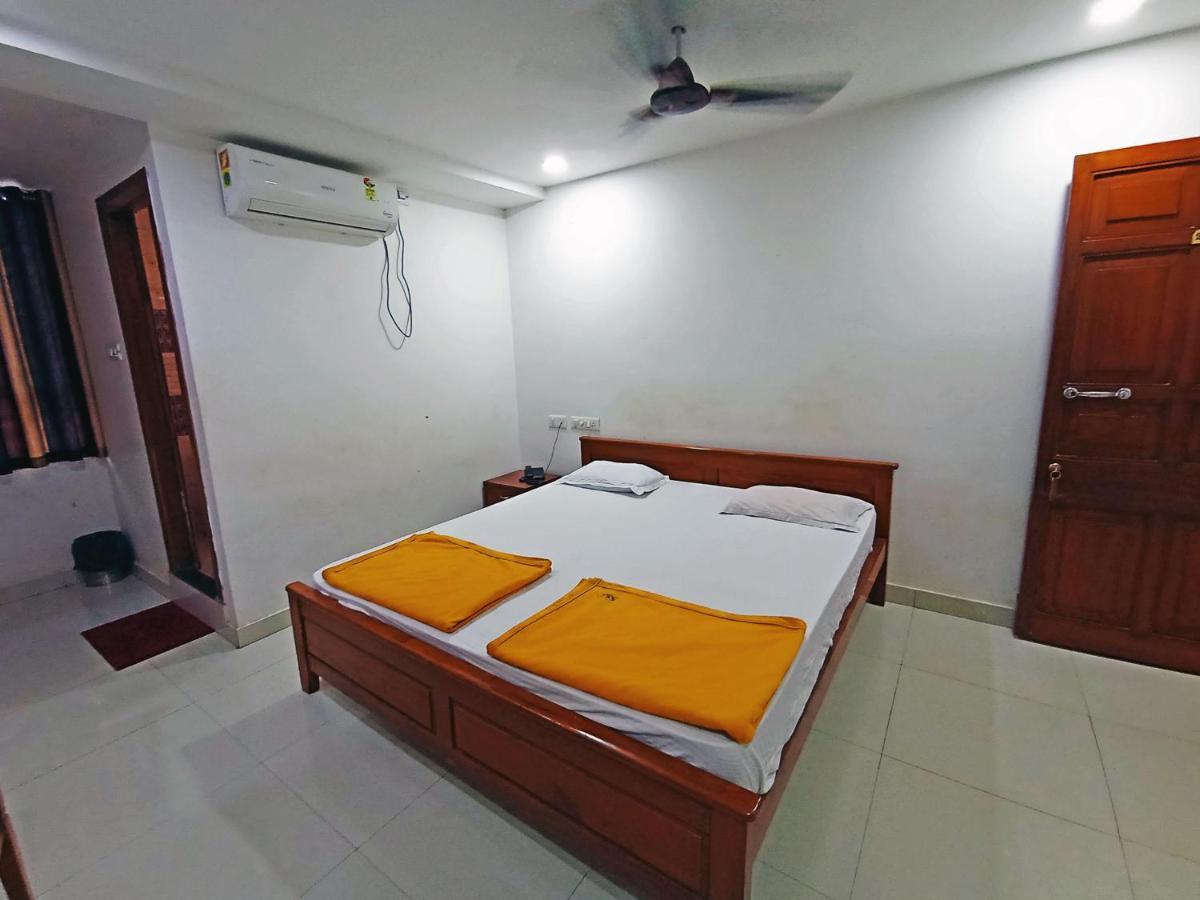Staymaker Shri Shakti Residency Hubli Kültér fotó