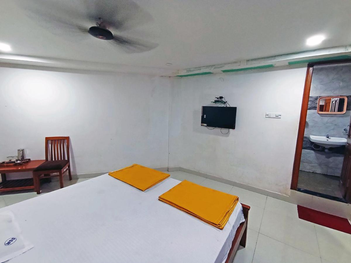 Staymaker Shri Shakti Residency Hubli Kültér fotó