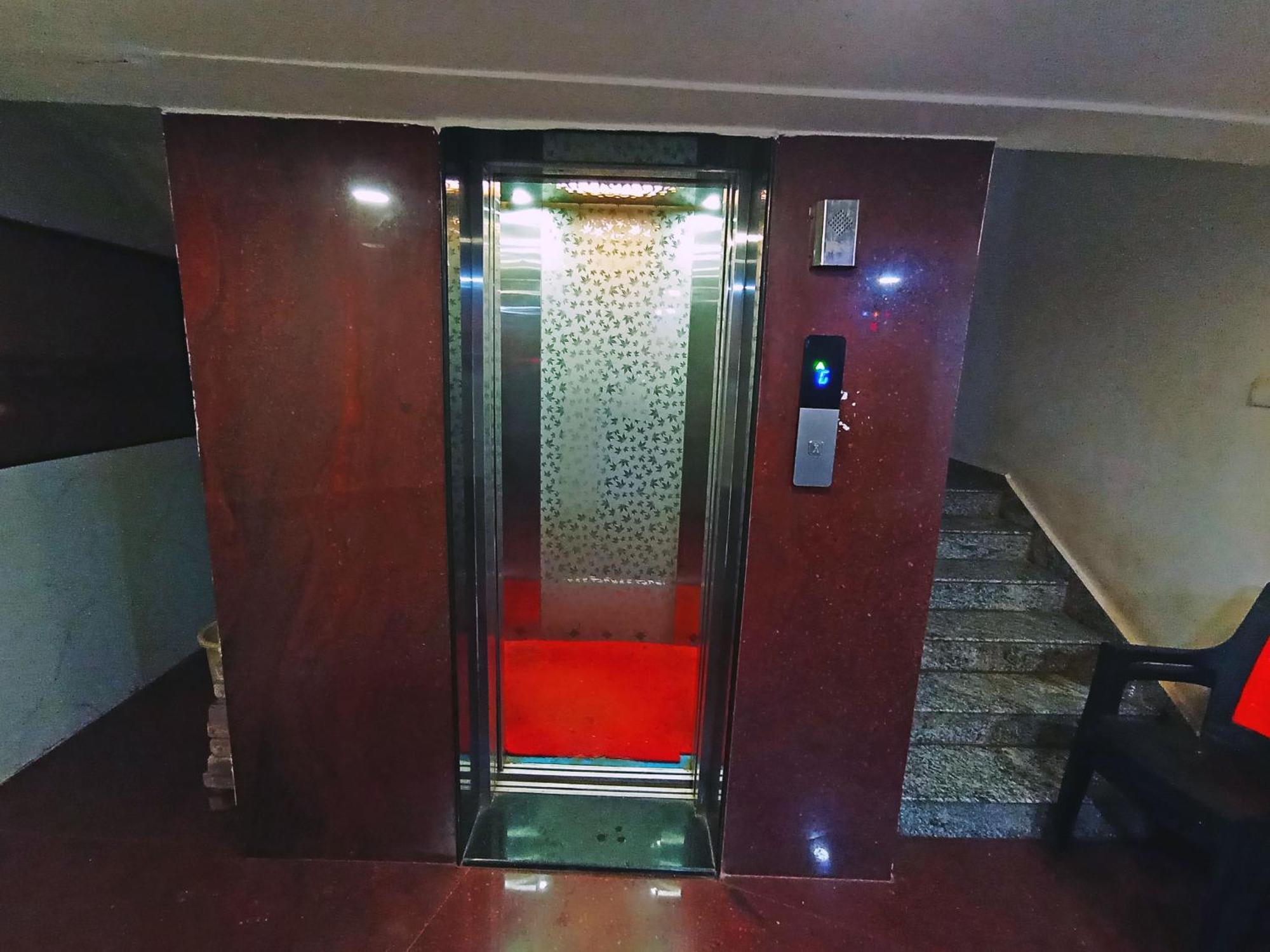 Staymaker Shri Shakti Residency Hubli Kültér fotó