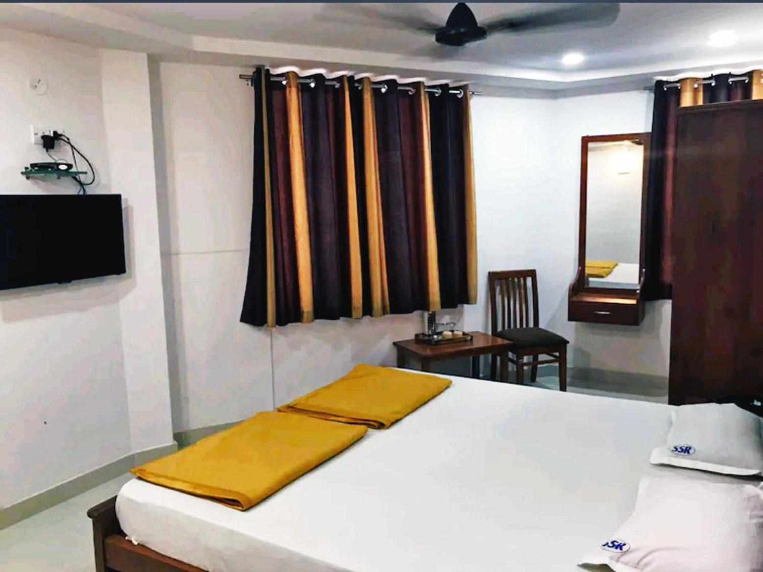 Staymaker Shri Shakti Residency Hubli Kültér fotó