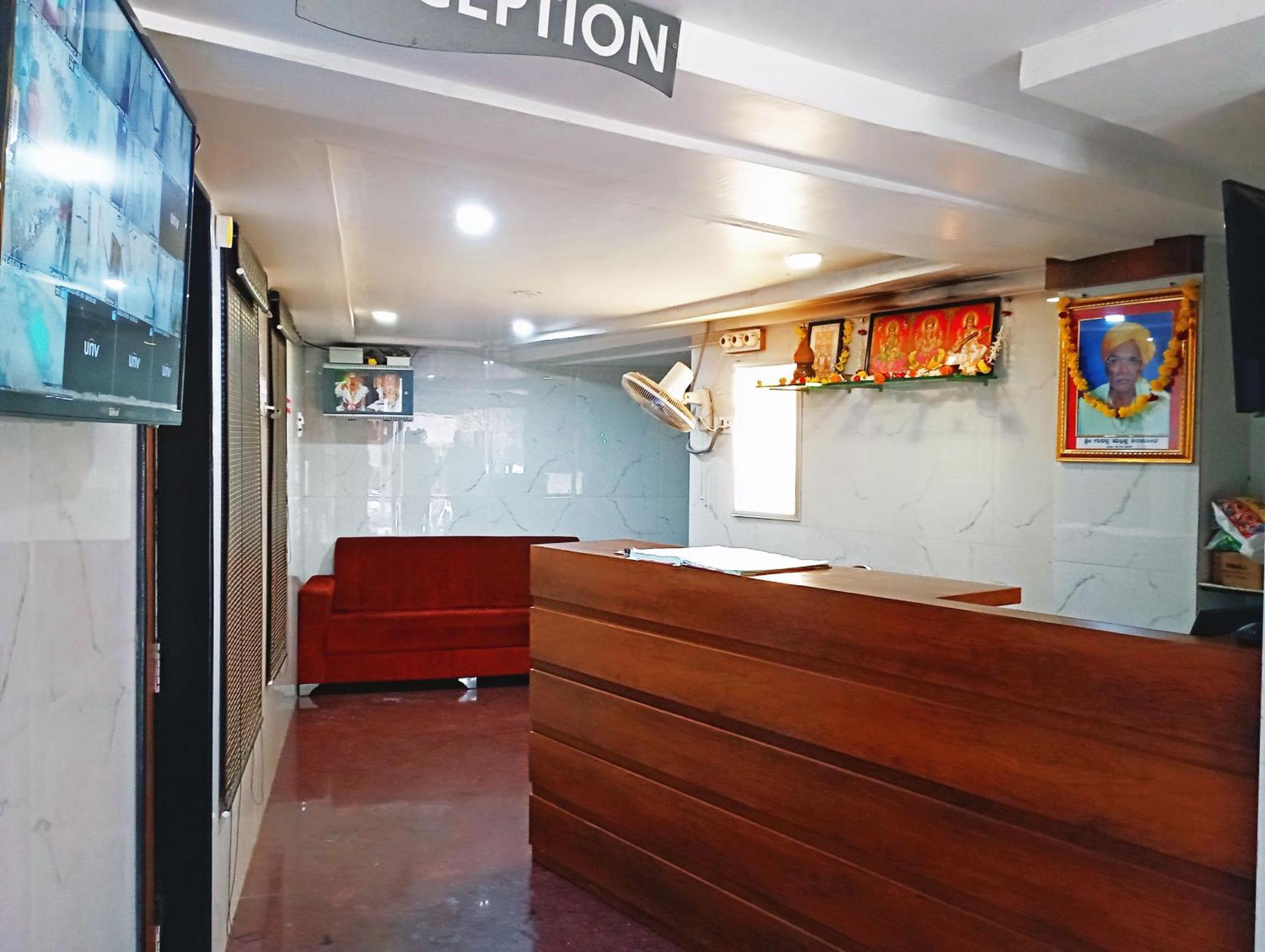 Staymaker Shri Shakti Residency Hubli Kültér fotó